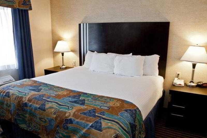 Rodeway Inn Портедж Экстерьер фото
